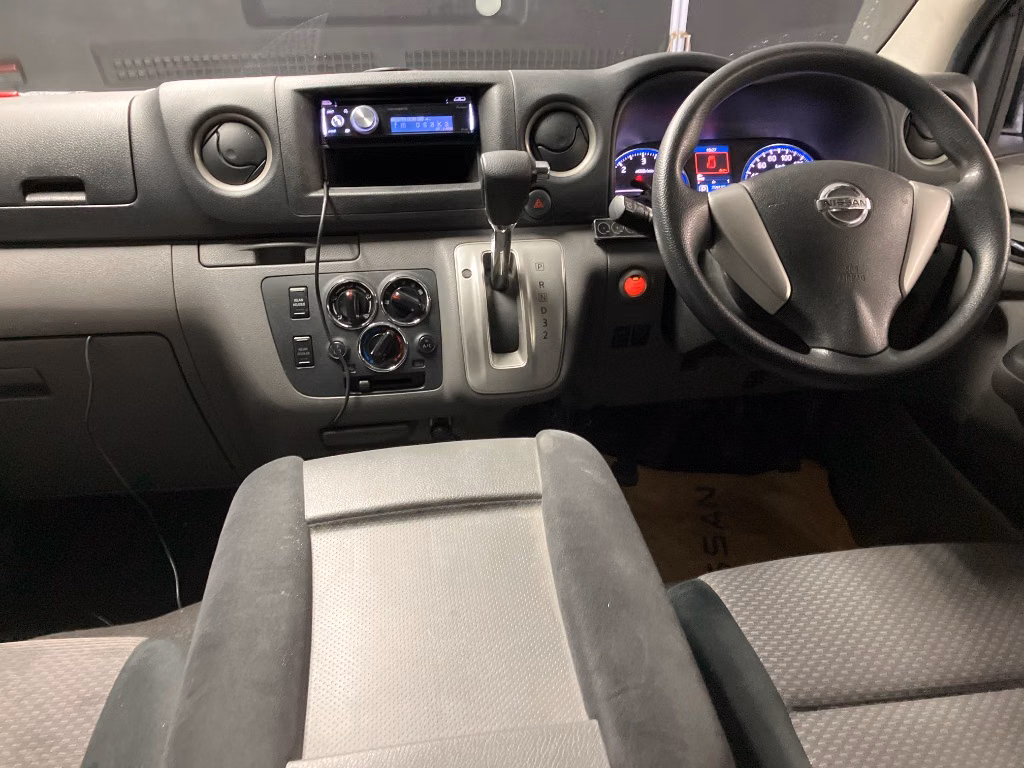NISSAN NV350 CARAVAN