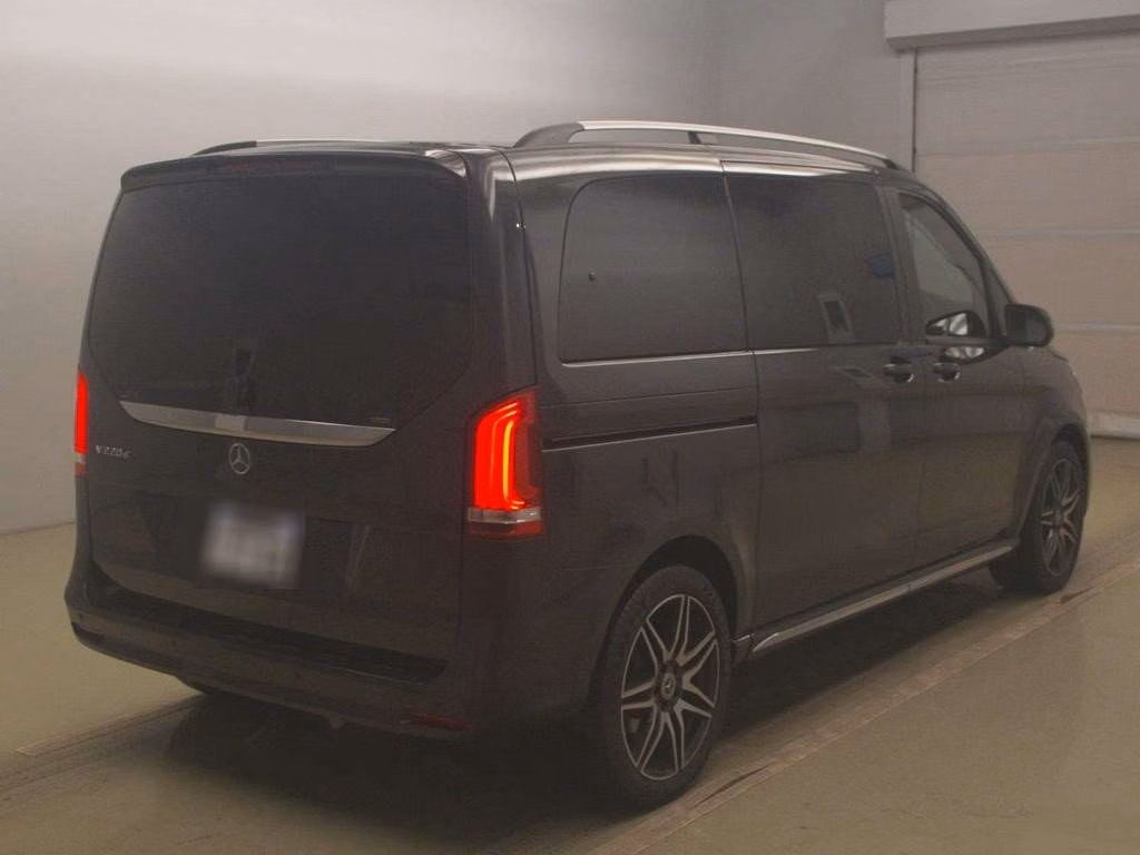 MERCEDES-BENZ V-CLASS