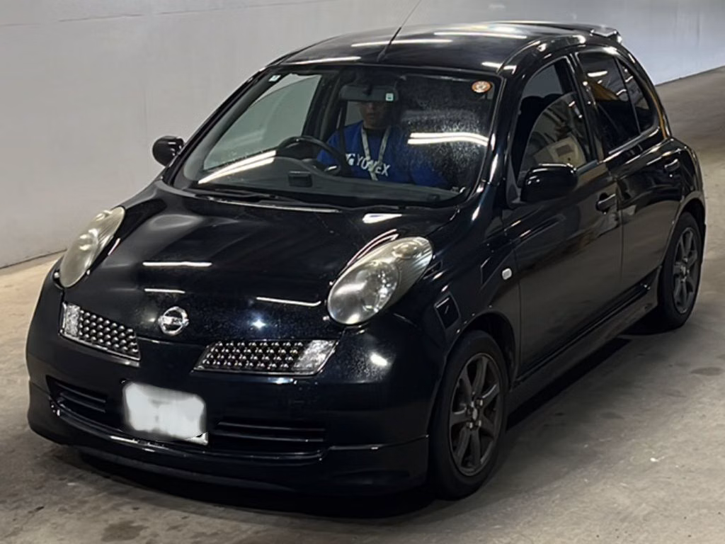 Nissan March