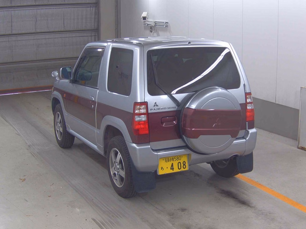 MITSUBISHI PAJERO MINI
