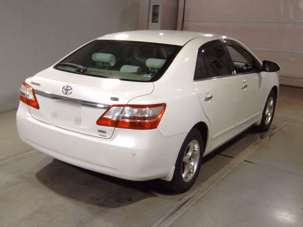 TOYOTA PREMIO