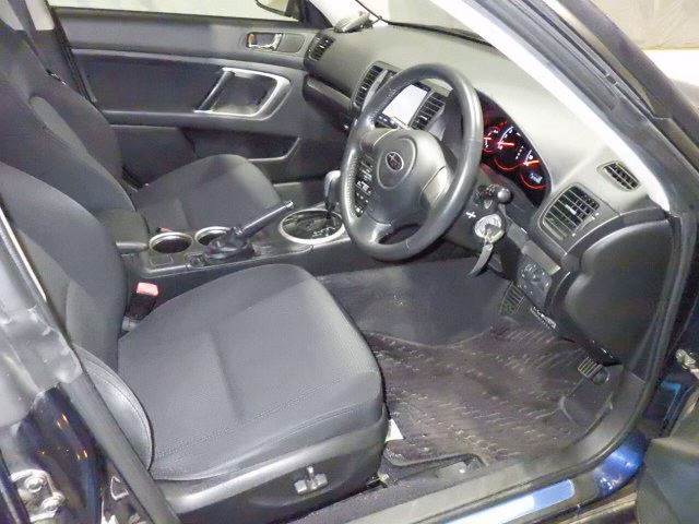 SUBARU LEGACY