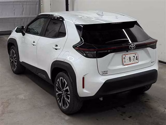 TOYOTA YARIS CROSS