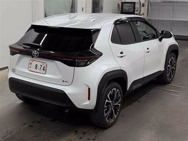TOYOTA YARIS CROSS