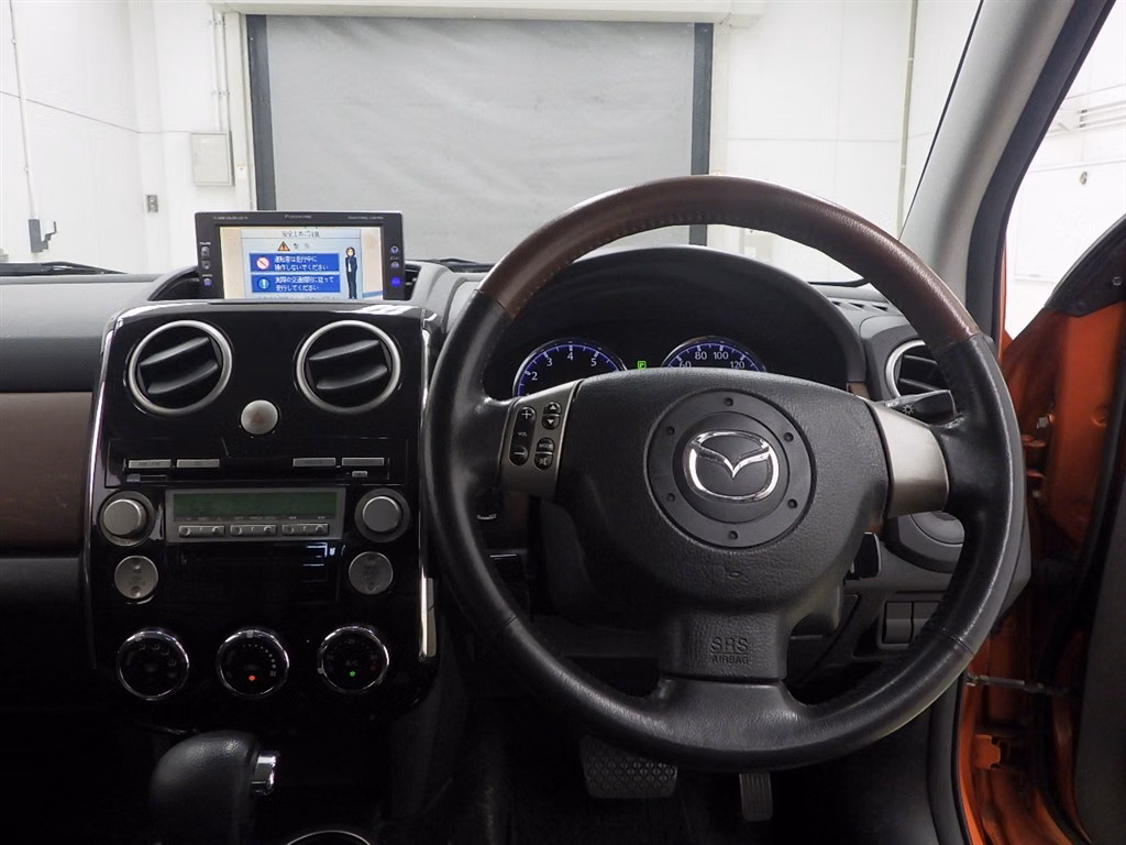 MAZDA VERISA