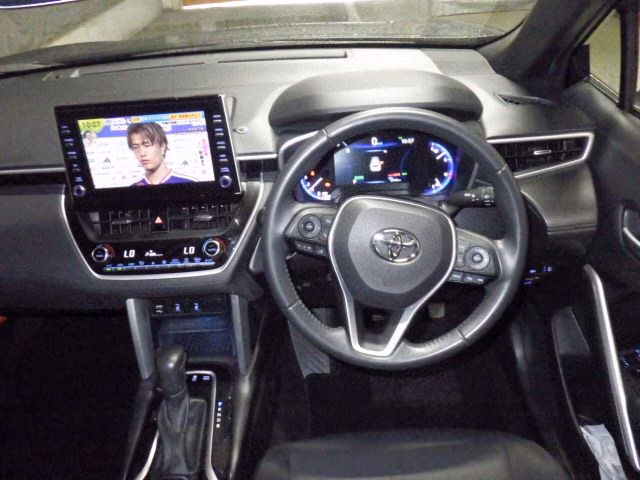 TOYOTA COROLLA CROSS