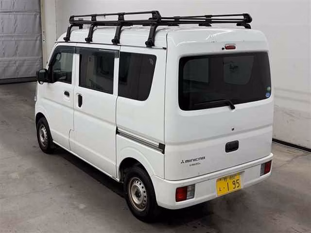 MITSUBISHI MINICAB