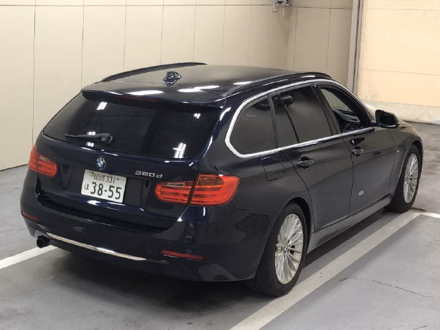 BMW 3-SERIES