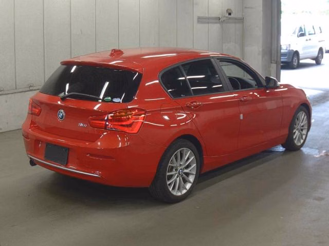 BMW 1-SERIES