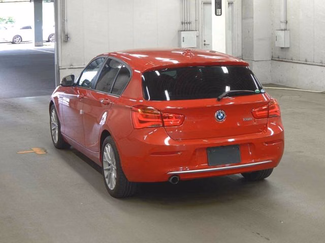 BMW 1-SERIES