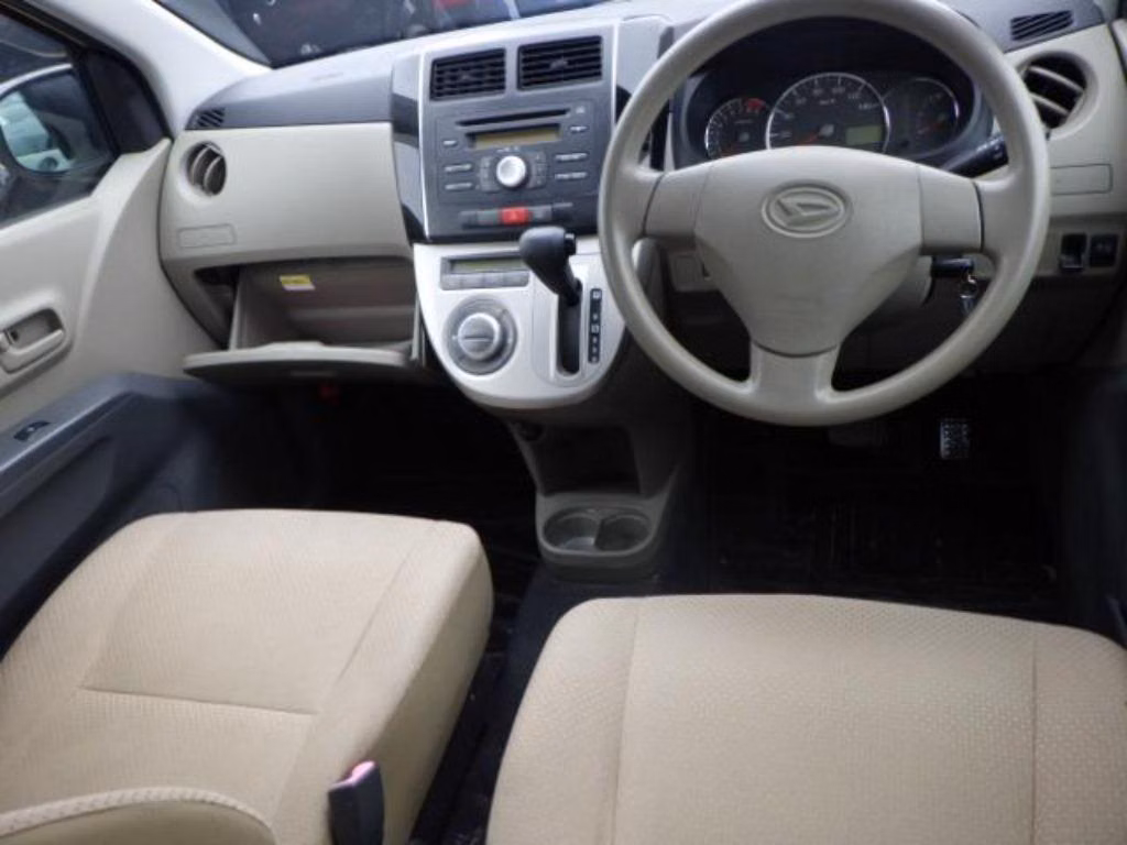DAIHATSU MIRA