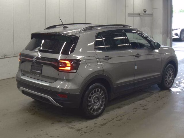 VOLKSWAGEN T-CROSS