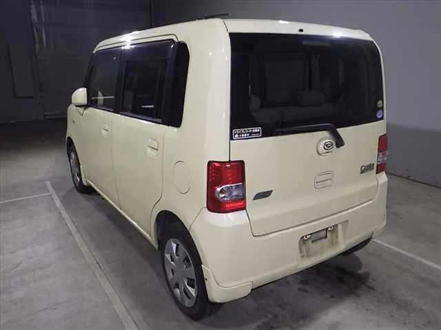DAIHATSU MOVE CONTE
