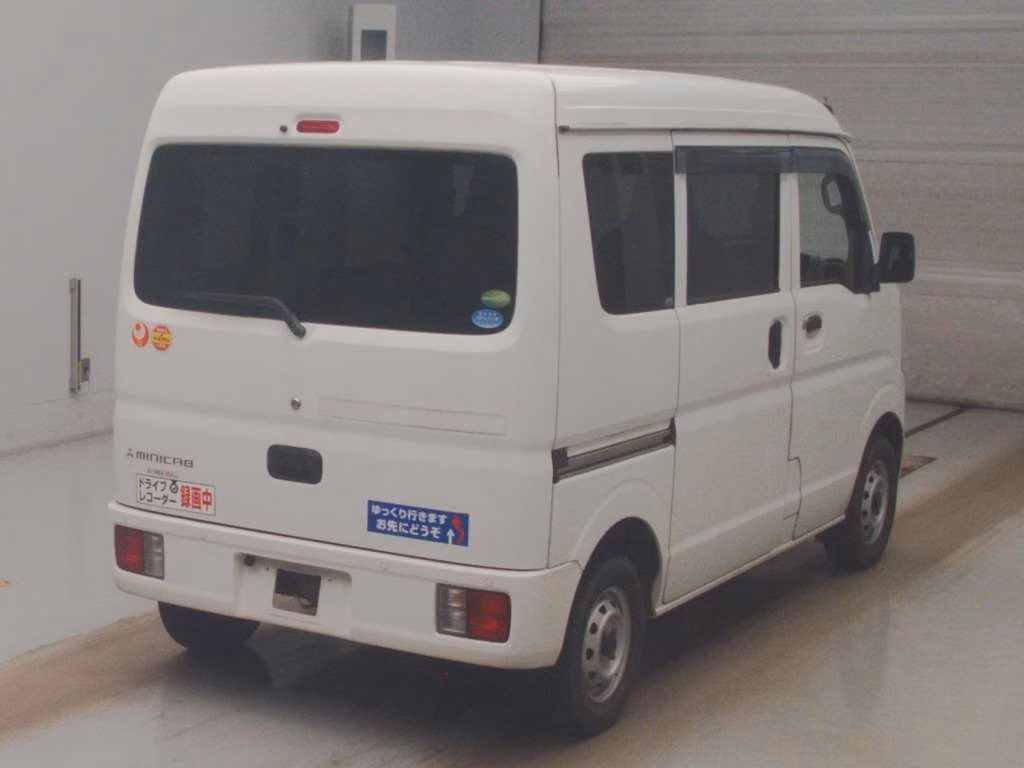 MITSUBISHI MINICAB