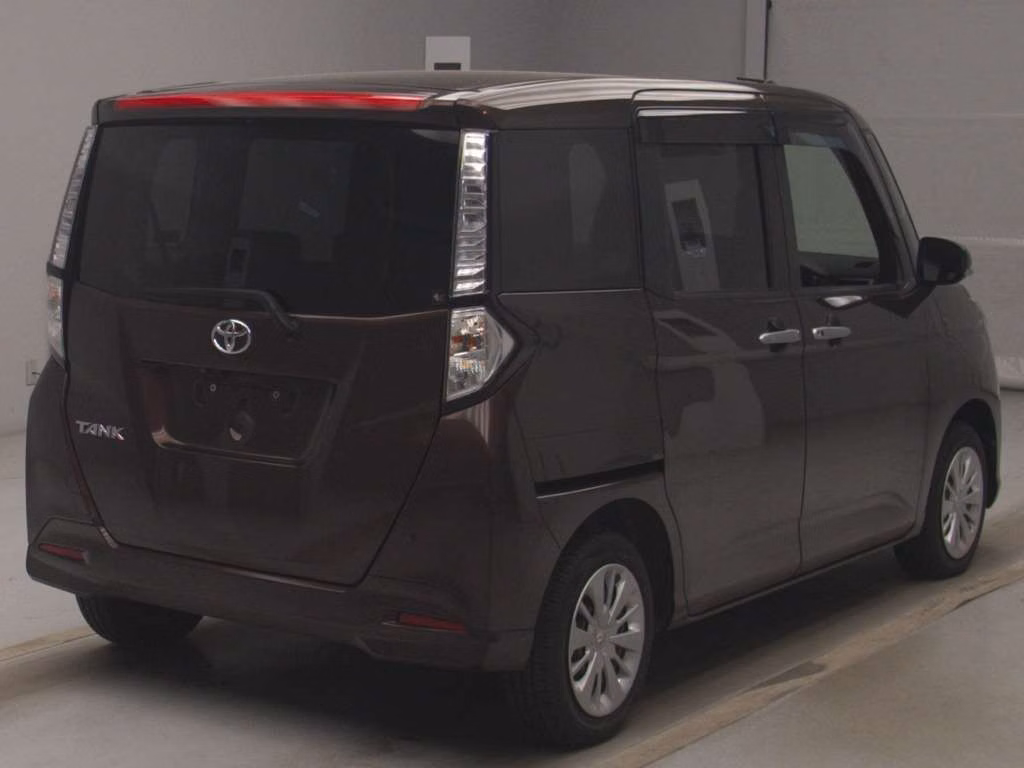 TOYOTA TANK