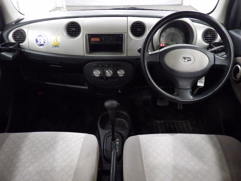DAIHATSU MIRA GINO