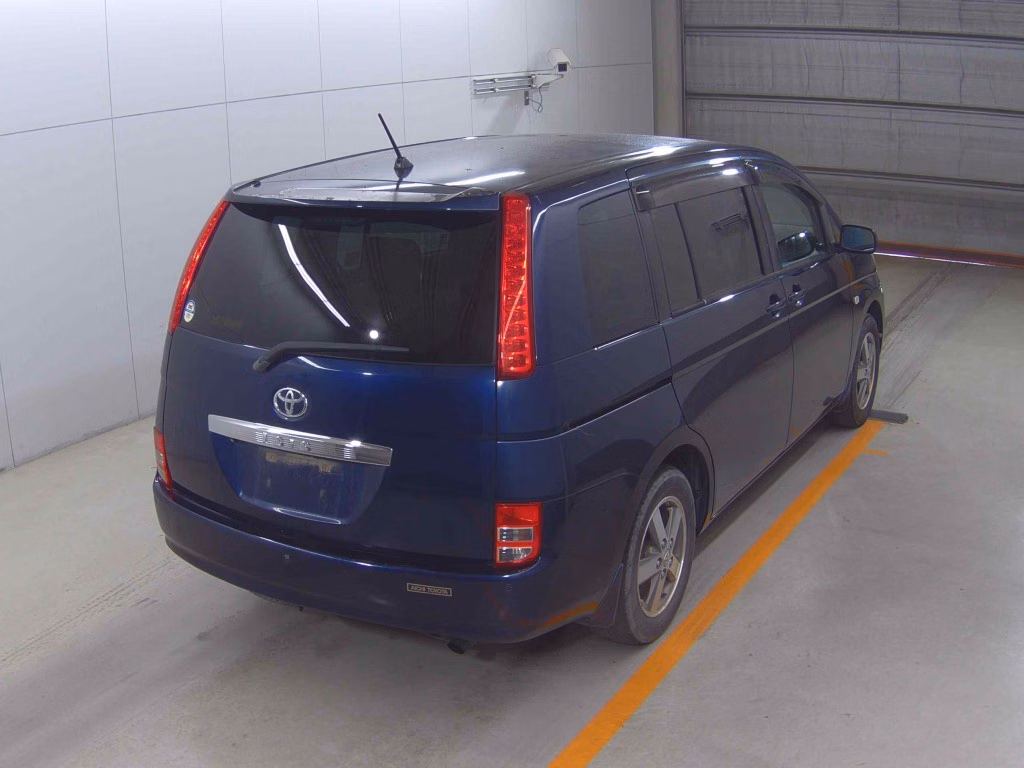 TOYOTA ISIS
