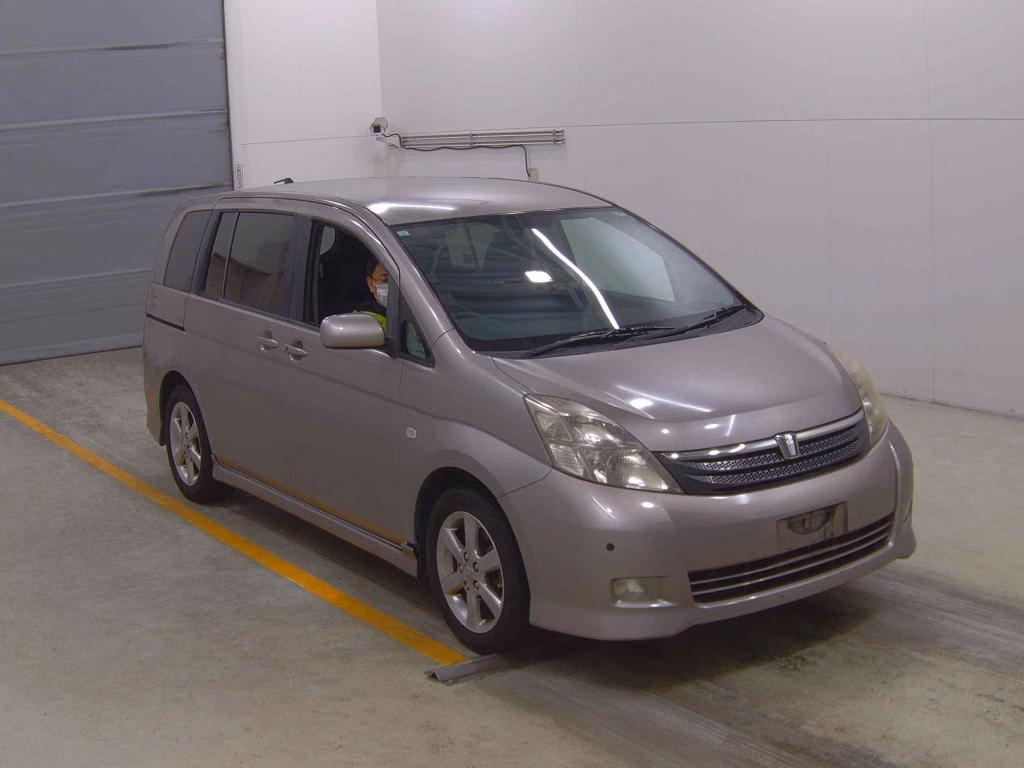 TOYOTA ISIS
