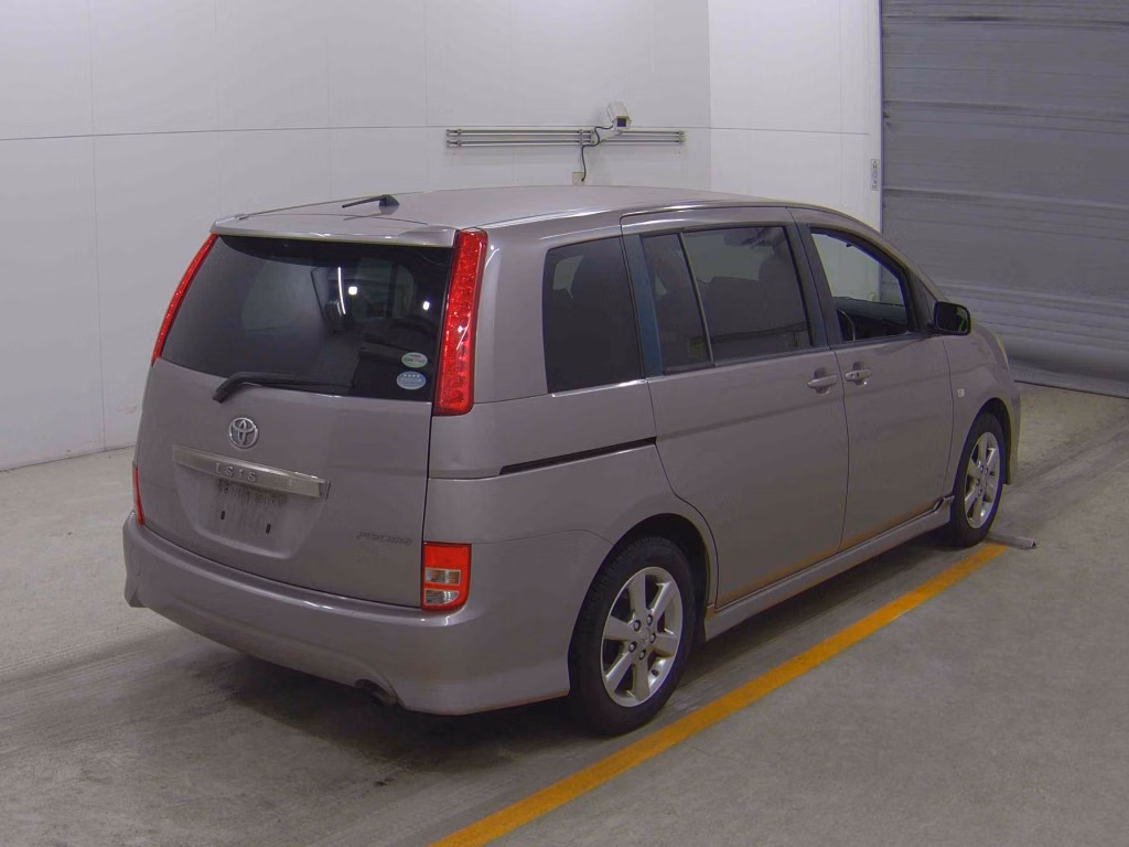 TOYOTA ISIS