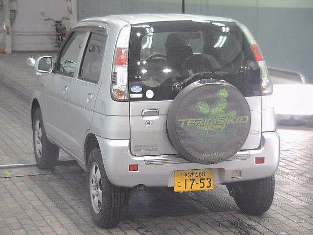 DAIHATSU TERIOS KID