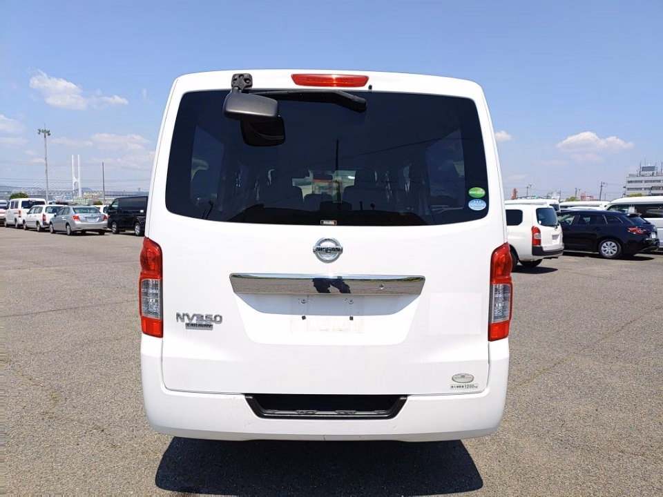 NISSAN NV350 CARAVAN