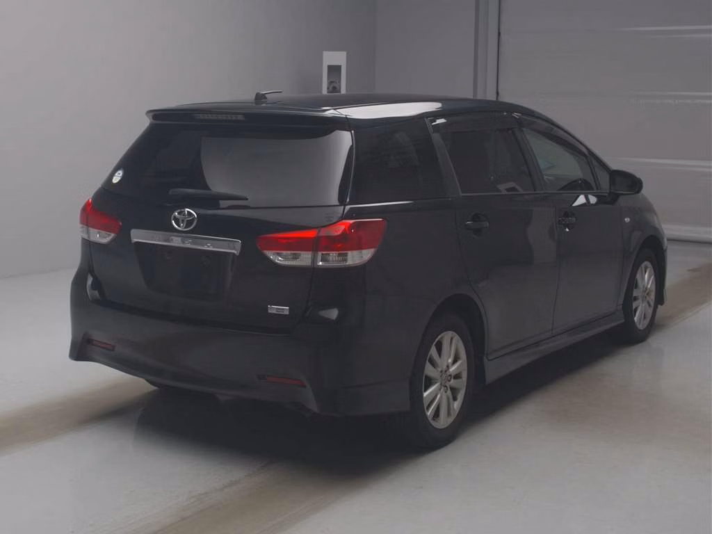 TOYOTA WISH