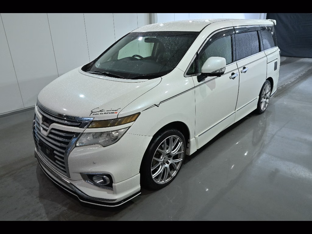 NISSAN ELGRAND