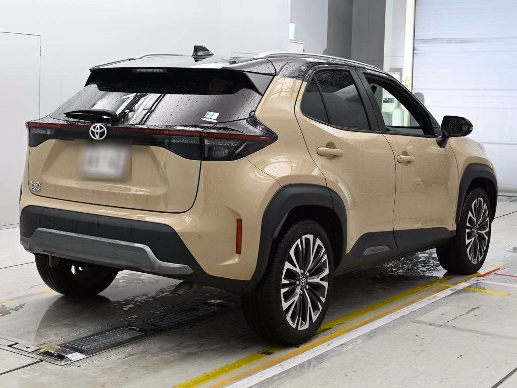 TOYOTA YARIS CROSS