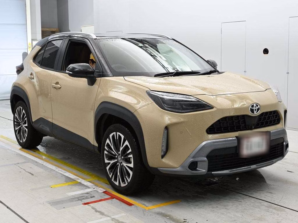 TOYOTA YARIS CROSS