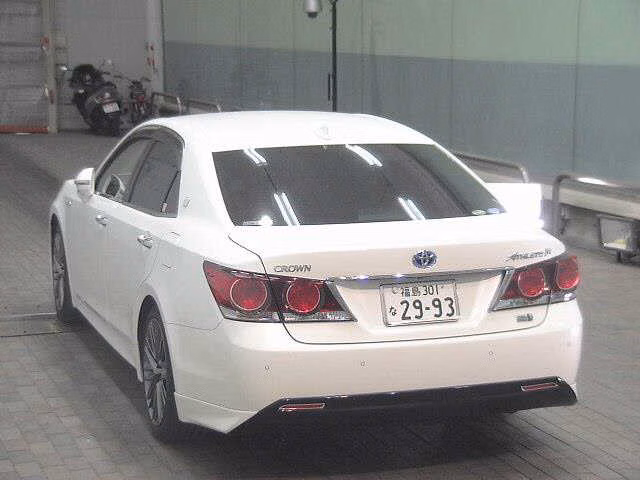 TOYOTA CROWN