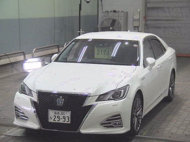 TOYOTA CROWN