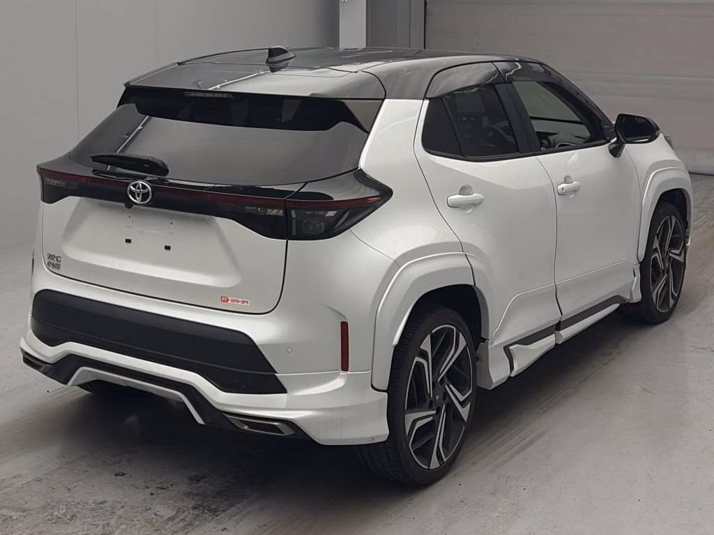 TOYOTA YARIS CROSS