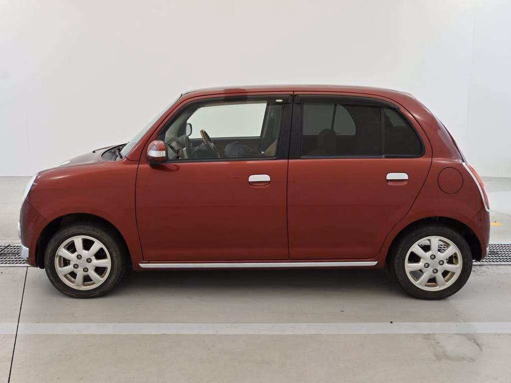 DAIHATSU MIRA GINO