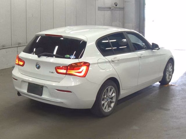 BMW 1-SERIES