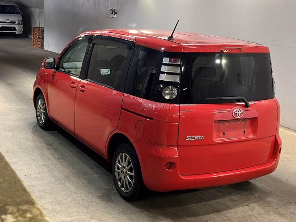 TOYOTA SIENTA