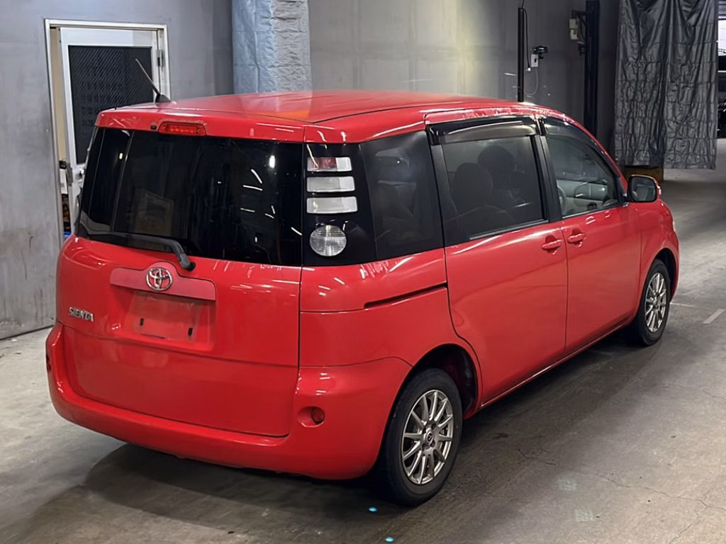 TOYOTA SIENTA