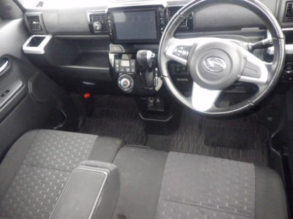 DAIHATSU WAKE
