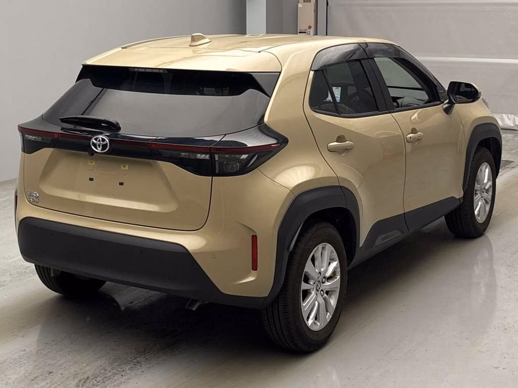 TOYOTA YARIS CROSS