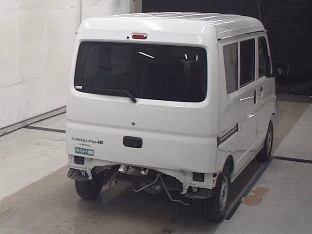 MITSUBISHI MINICAB