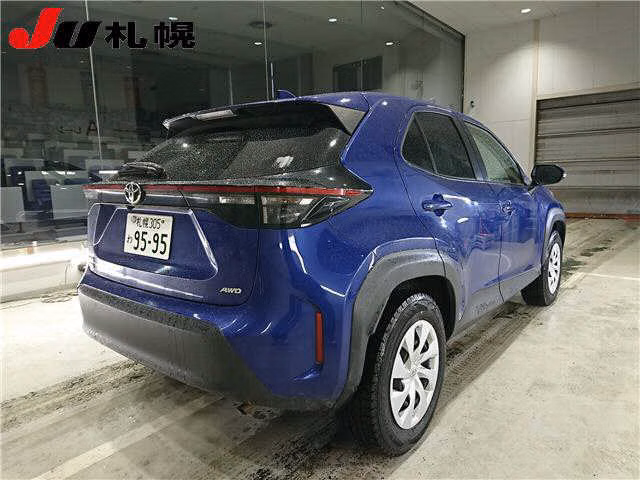 TOYOTA YARIS CROSS