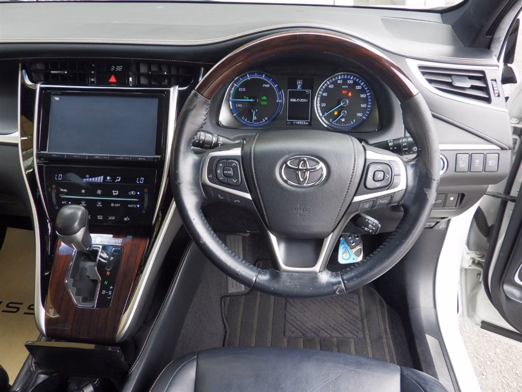 TOYOTA HARRIER