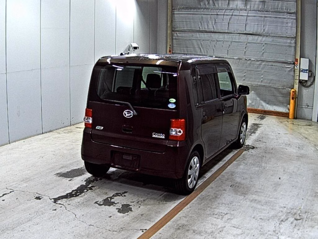 DAIHATSU MOVE CONTE