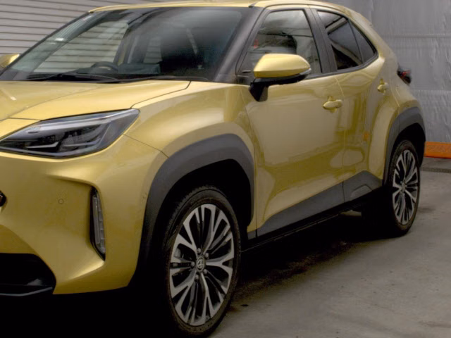 TOYOTA YARIS CROSS