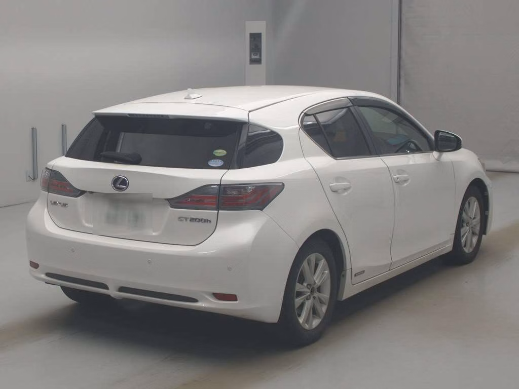 LEXUS CT200H
