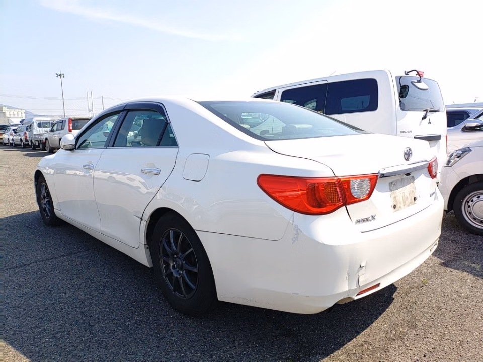TOYOTA MARK X