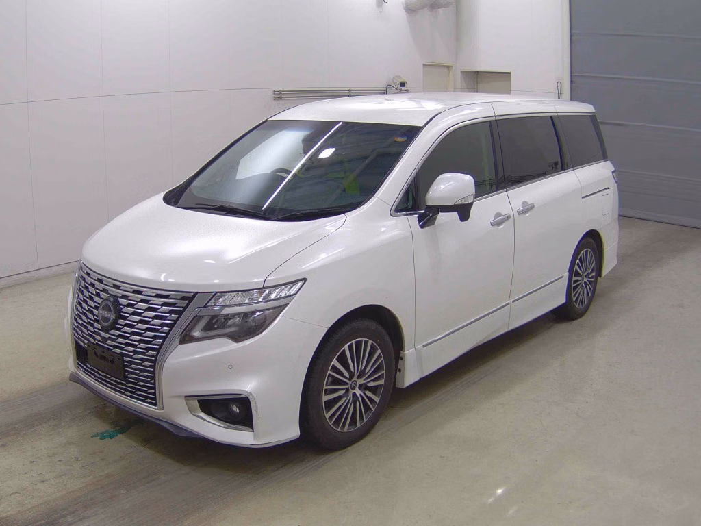 NISSAN ELGRAND