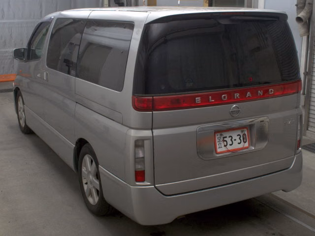 NISSAN ELGRAND