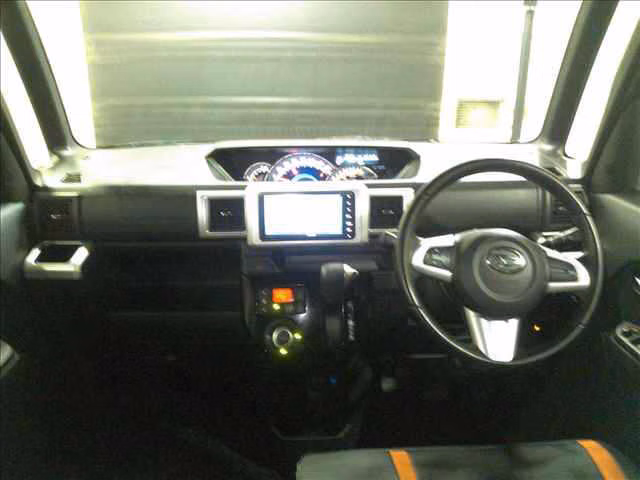 DAIHATSU WAKE