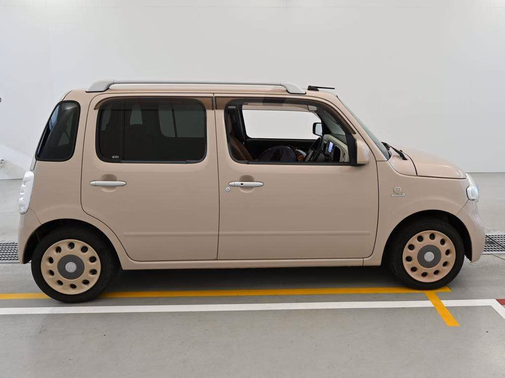 DAIHATSU MIRA COCOA