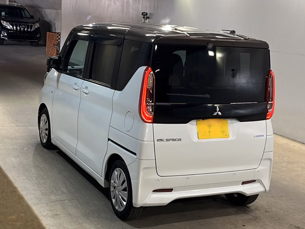 MITSUBISHI EK SPACE